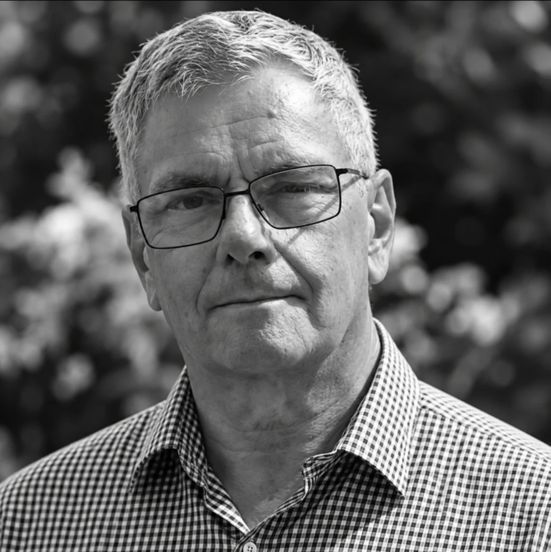 Portrait of author James Ecclestone